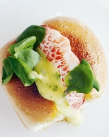 Crayfish & tarragon mayonnaise sliders